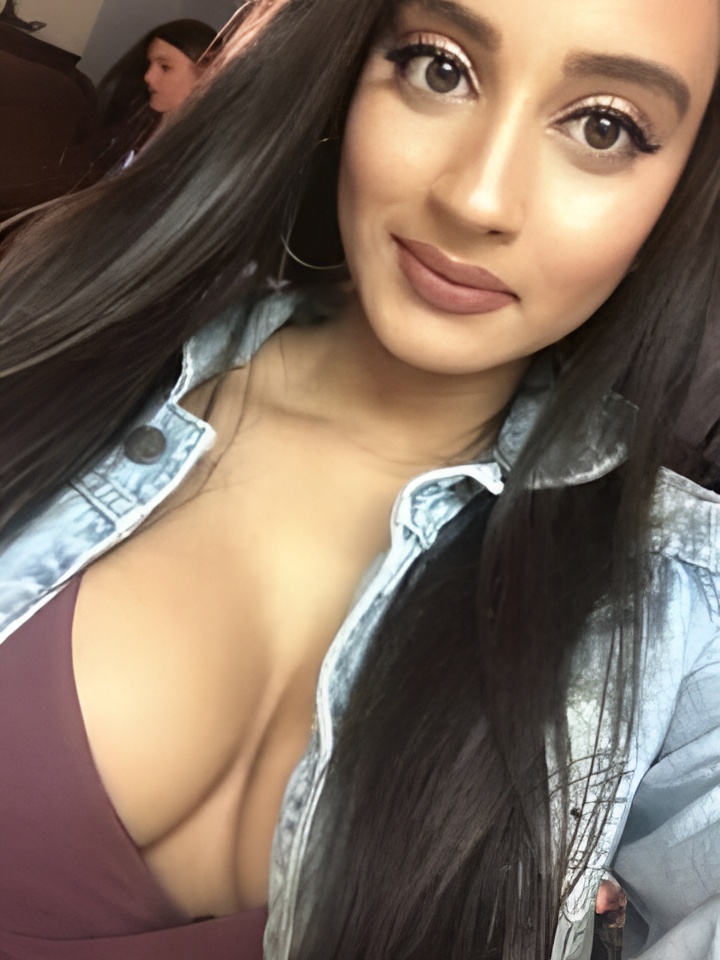 Мальвина привлекальеная девушка из Ува цена от 5000 руб