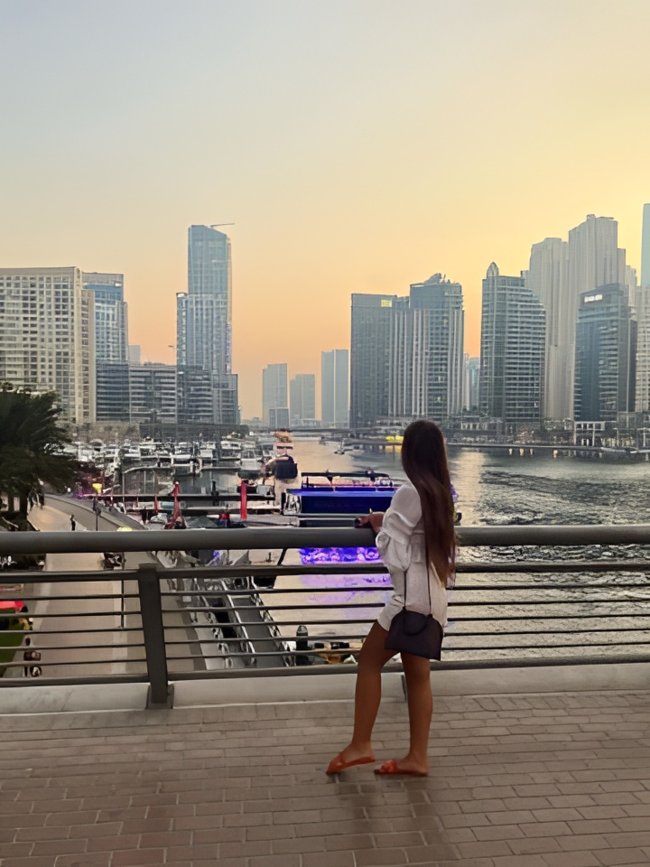 Сарра привлекальеная девушка из Ува цена от 2000 руб