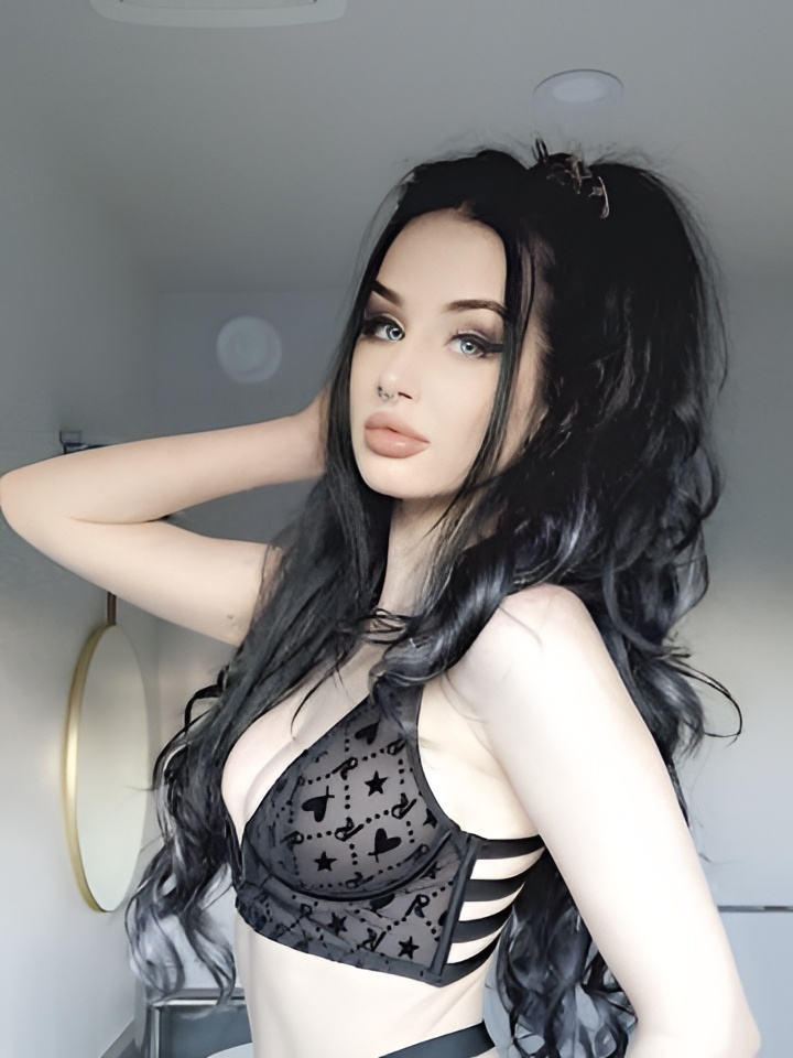 Снежанна привлекальеная девушка из Ува цена от 1500 руб