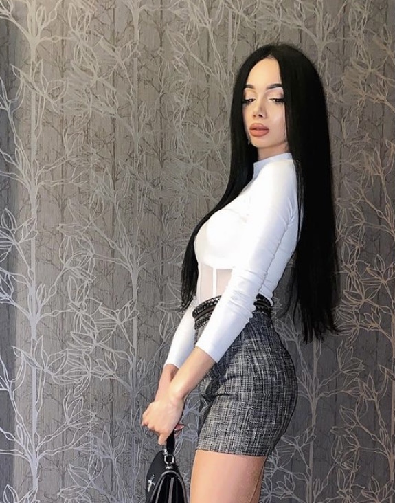 🎥 ЭННИ привлекальеная девушка из Ува цена от 5000 руб