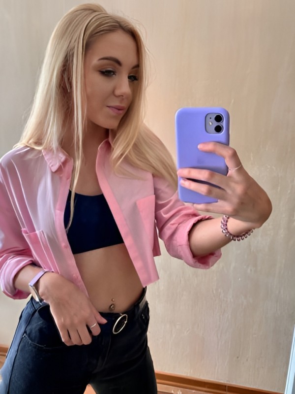 Алиса привлекательная девушка из Ува цена от 10000 руб