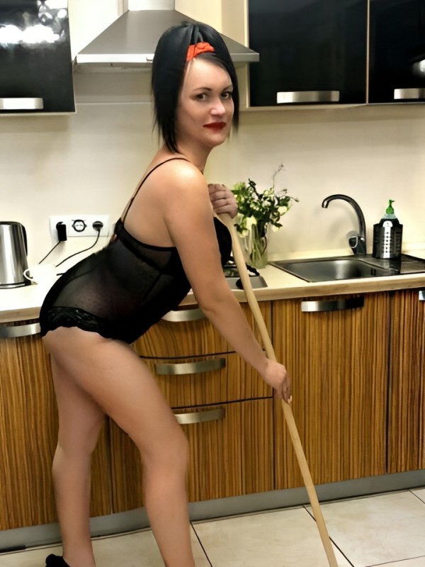 Каролина привлекательная девушка из Ува цена от 2000 руб