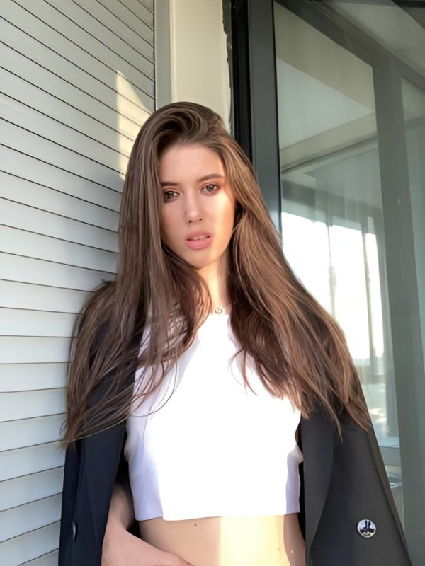 Лина привлекательная девушка из Ува цена от 2000 руб