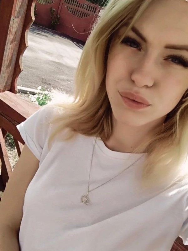 Светлана привлекательная девушка из Ува цена от 3500 руб